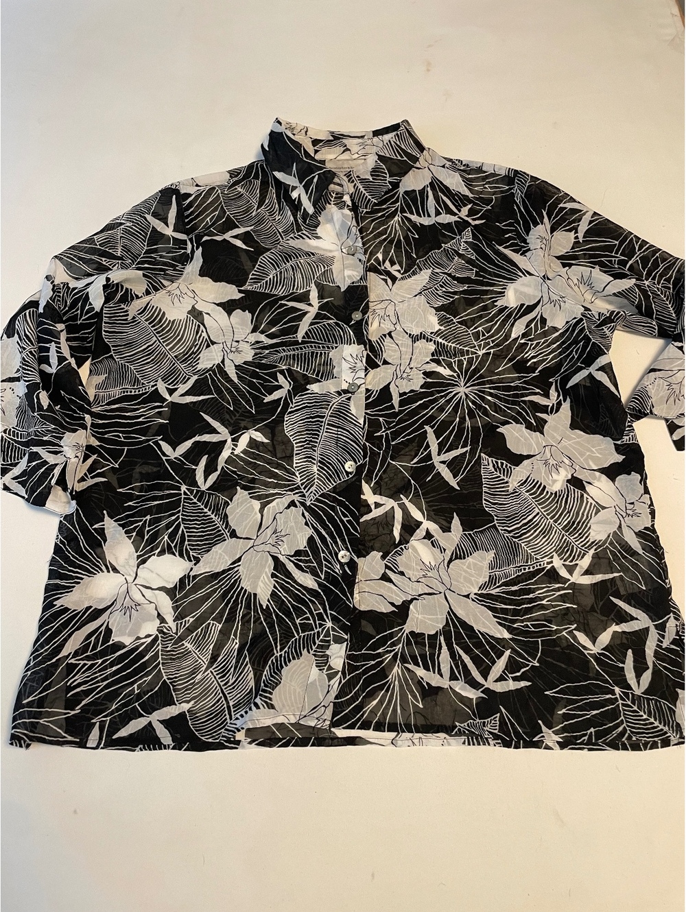 Christopher & Banks Black and White Floral Button-Up Blouse Size 14